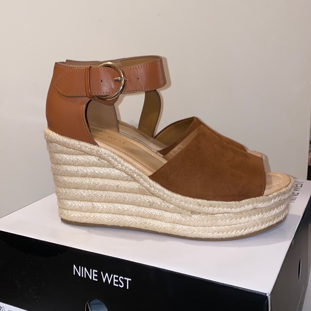 Cute brown heels